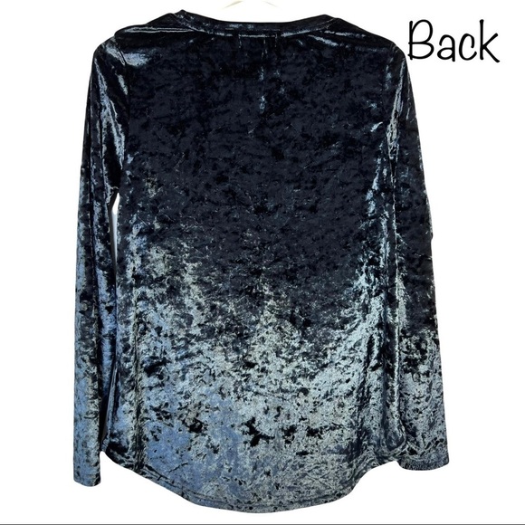 Altar’d State Crushed Velvet Soft Front Knot Long Sleeve Shirt Size Medium - Picture 4 of 14